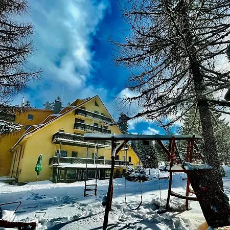 & Tyrkys Spiezovec * Donovaly